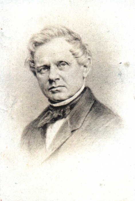 Heinrich Gustav Magnus, drawn portrait: a man in a dark coat and high collar, looking to his left